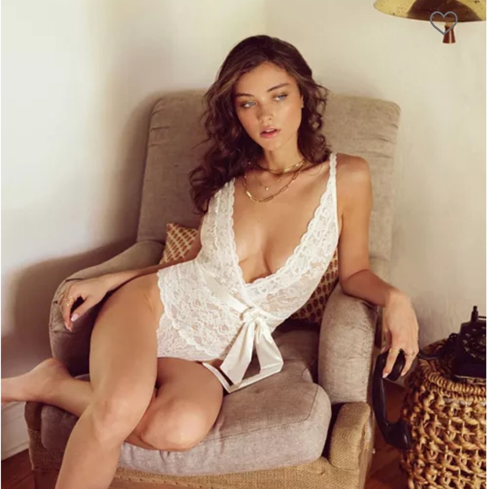 Cosabella Never Say Never Plunging Teddy Bodysuit Moon Ivory Small NWT